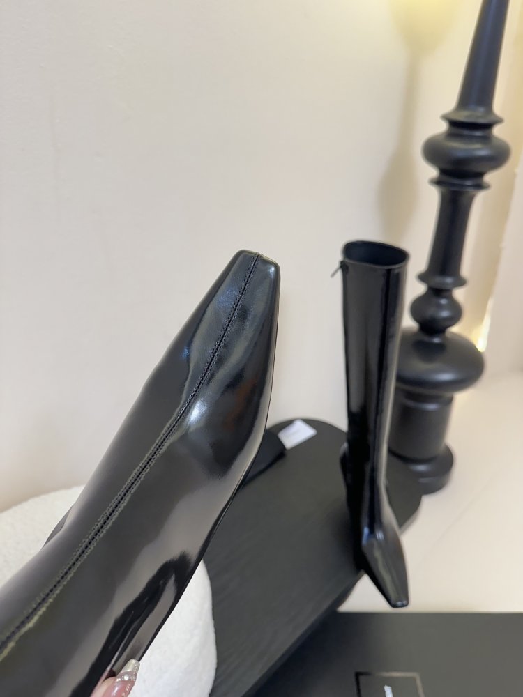 Сапоги женские фото 8