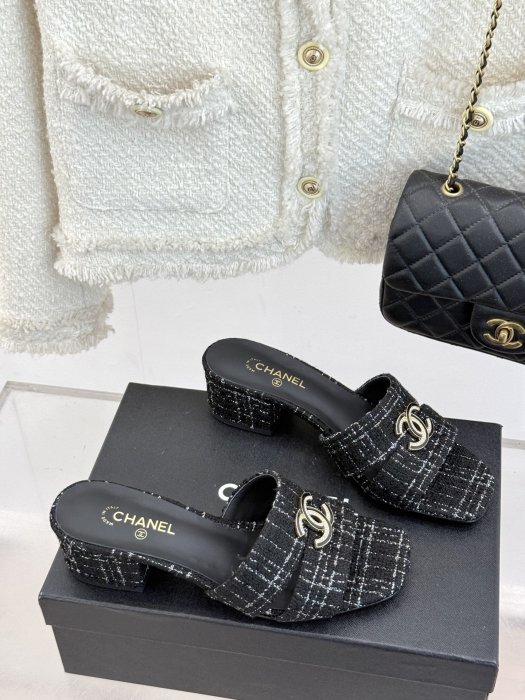 Босоножки фото 3