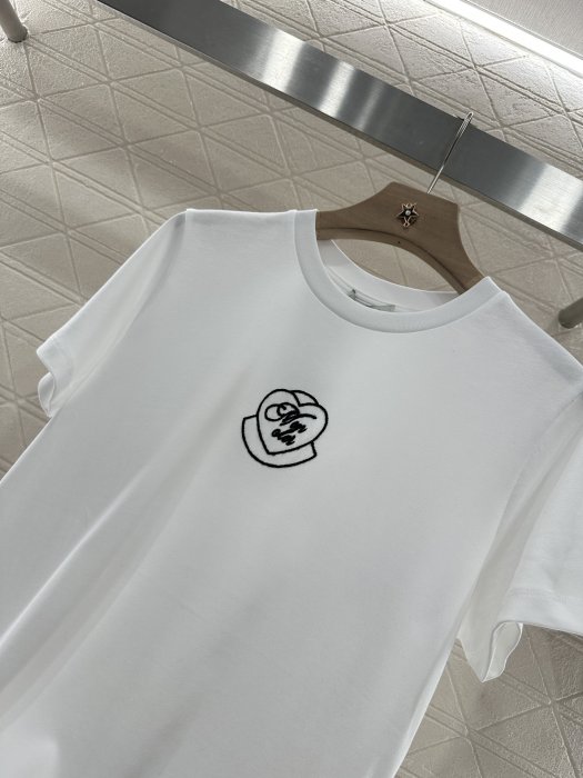 Футболка жіноча фото 8