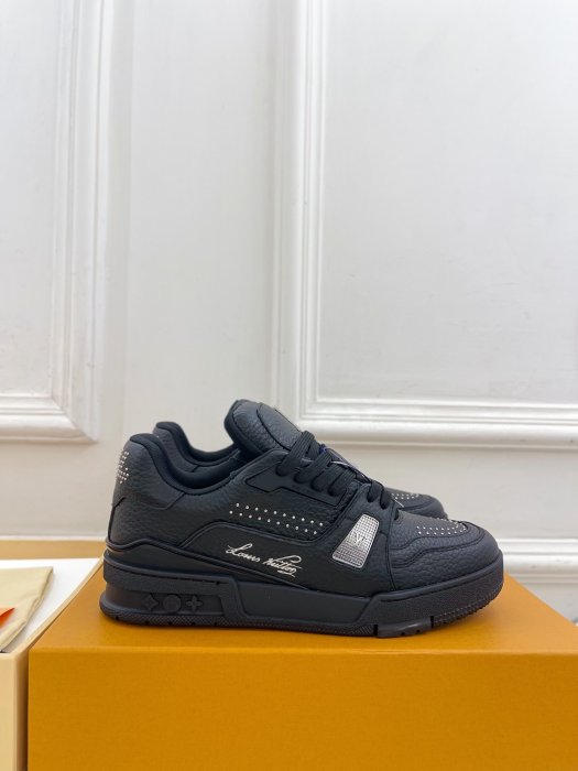 Sneakers фото 2