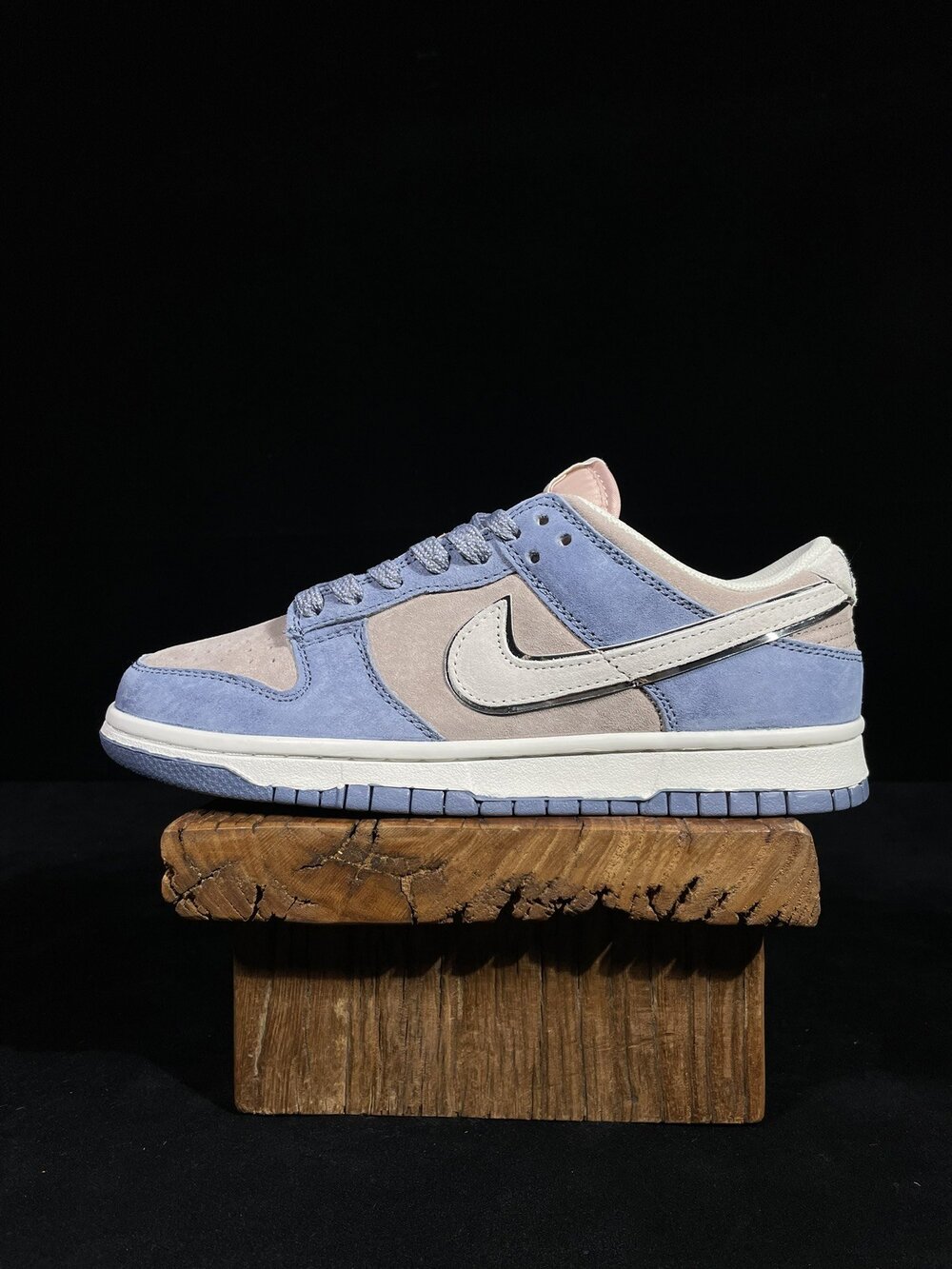 Кроссовки SB Dunk Low Steamboy OST