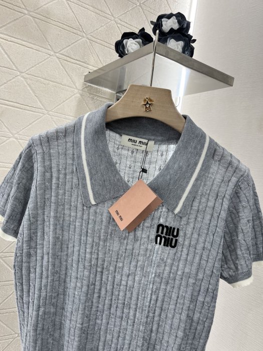 Футболка женская фото 3