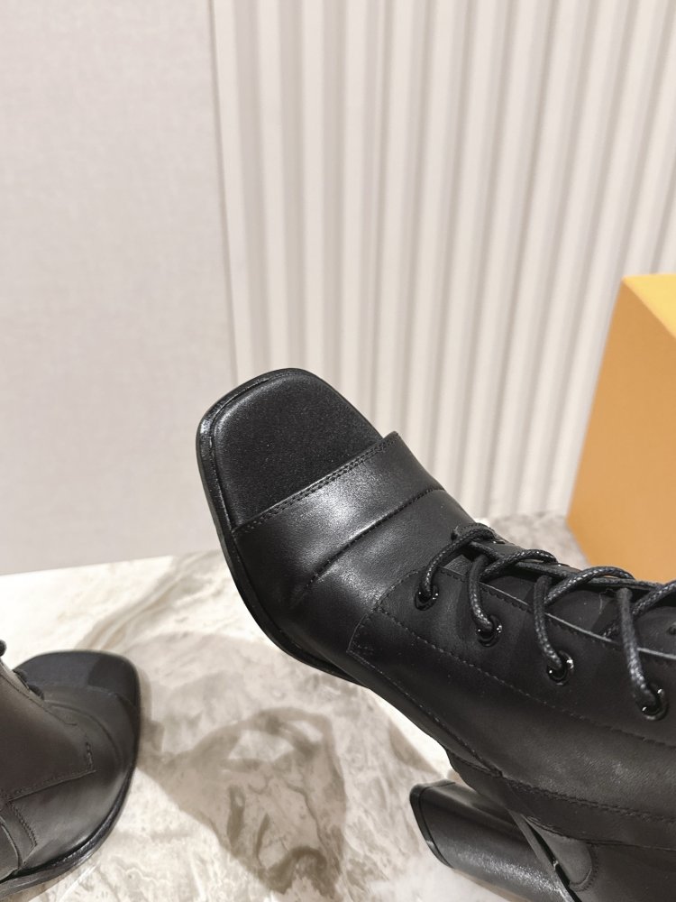 Кожаные ботильоны с открытым носком фото 4