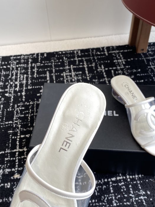 Босоножки фото 8