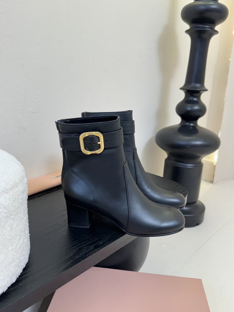 Ботинки женские