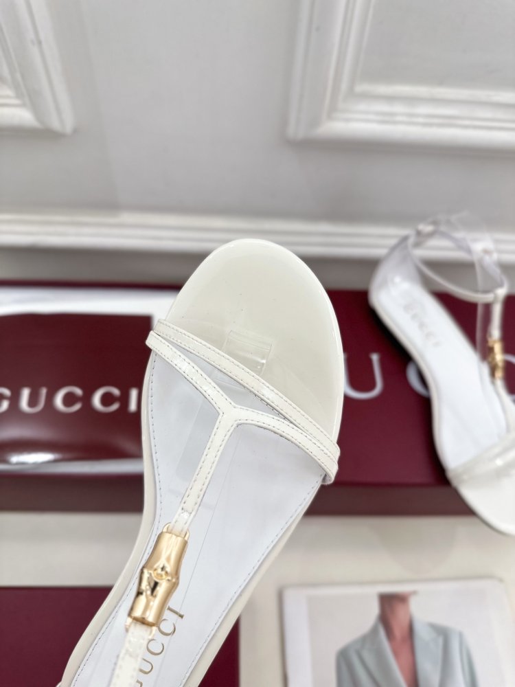 Босоножки фото 6