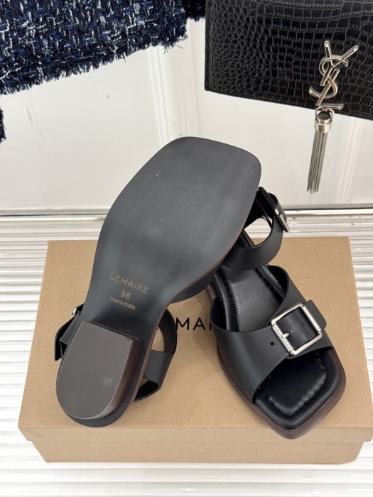 Босоножки фото 9