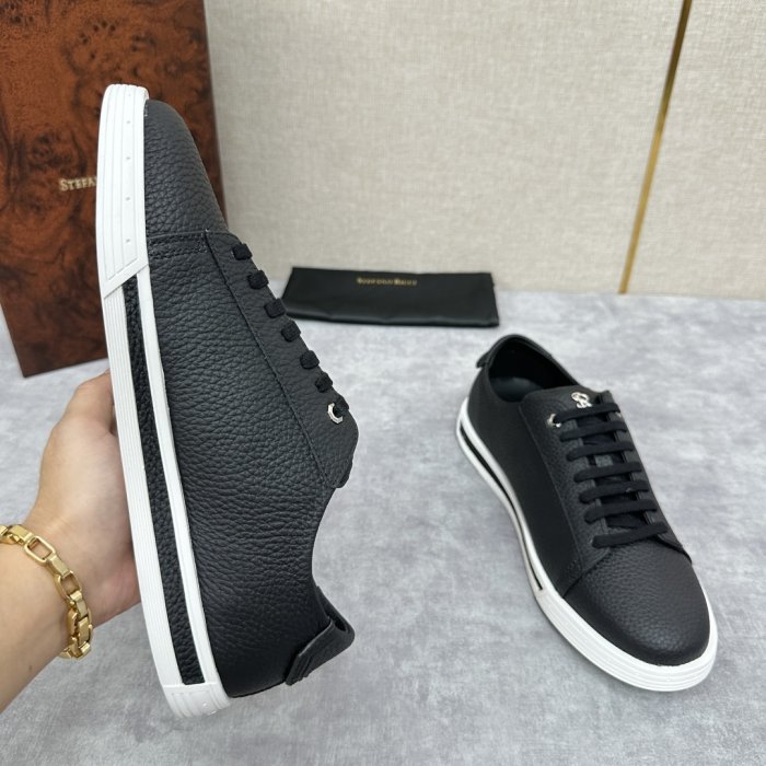 Кросівки фото 6