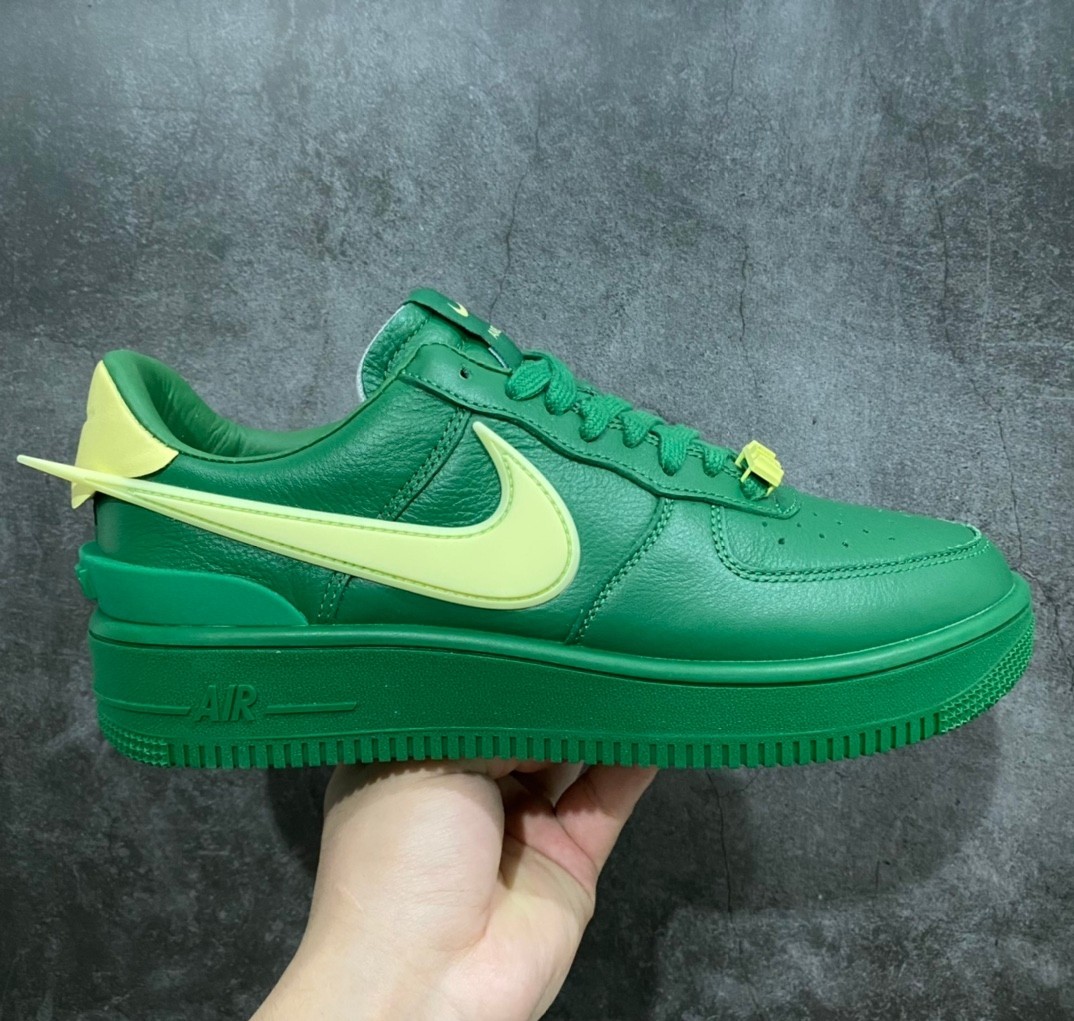 Sneakers AMBUSH x NK Air Force 1 Low DV3464-300