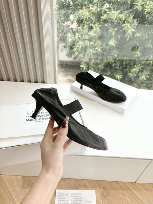 Туфли кожаные с раздвоенным носком фото 4