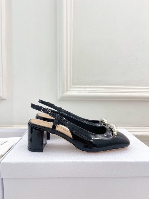 Босоножки фото 2