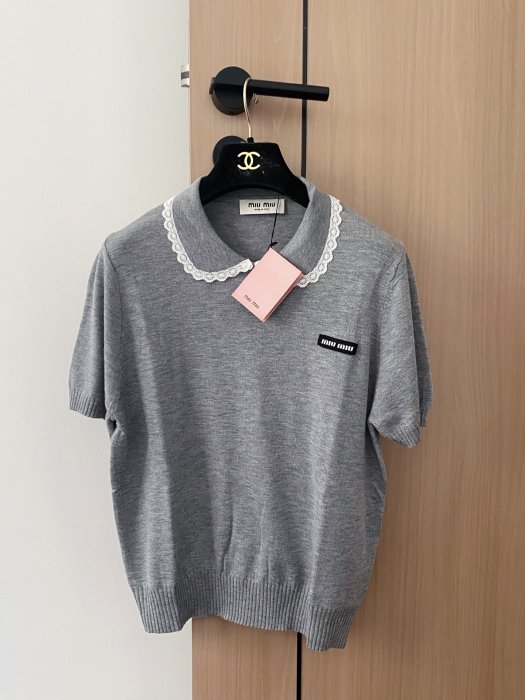 Футболка женская