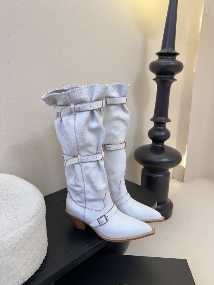 Boots women's фото 2