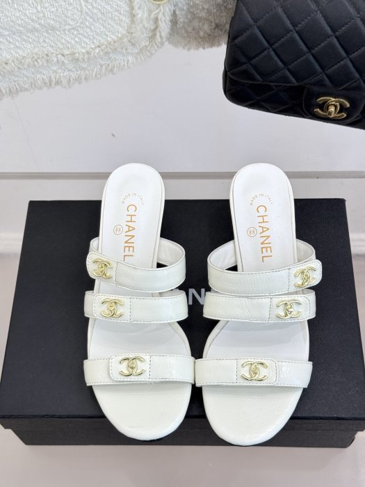 Босоножки фото 4