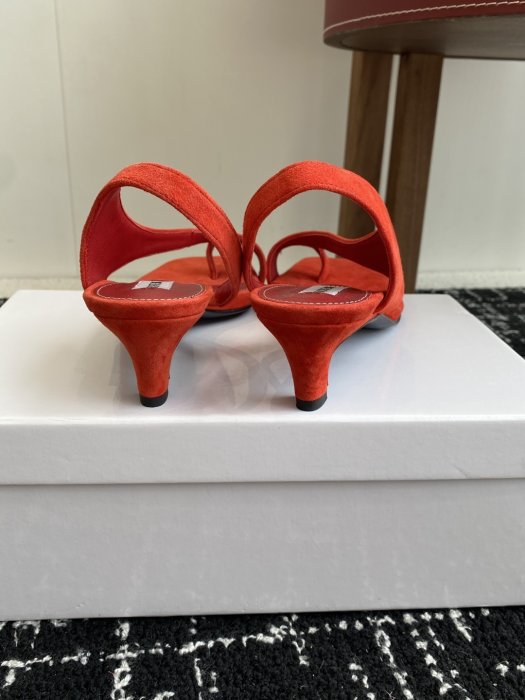 Босоножки фото 8