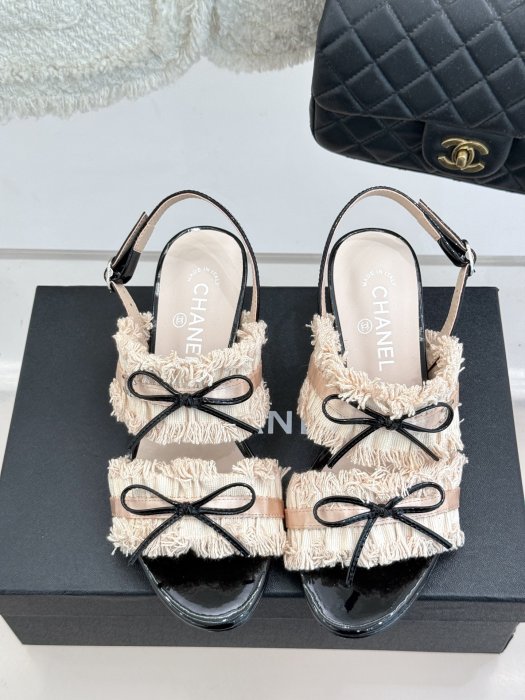 Босоножки фото 4