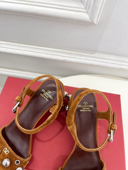 Босоножки фото 7