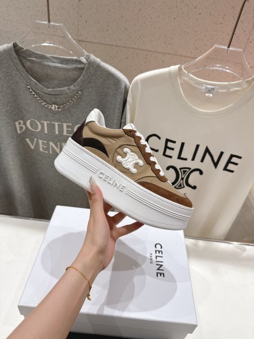 Кроссовки женские фото 5