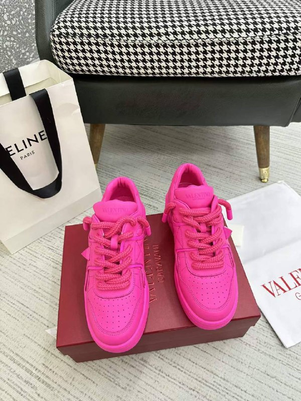 Sneakers women's pink