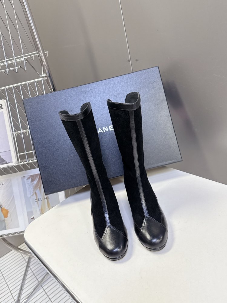 Сапоги женские фото 2