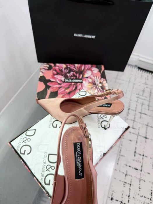 Sandals on high heel фото 8