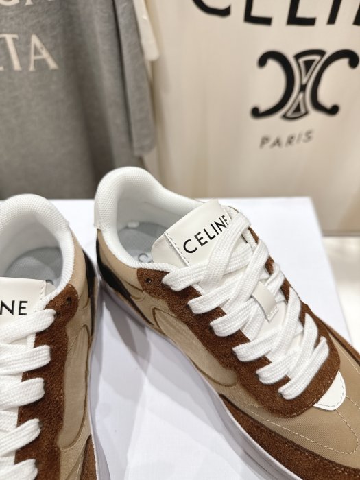 Кроссовки женские фото 6