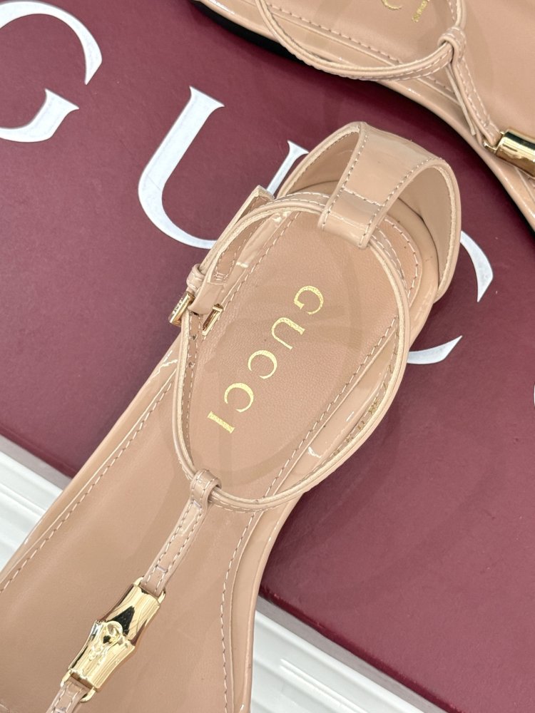 Босоножки фото 8