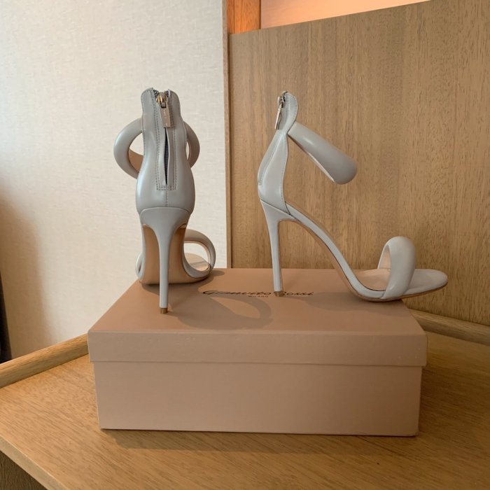 Босоножки фото 4