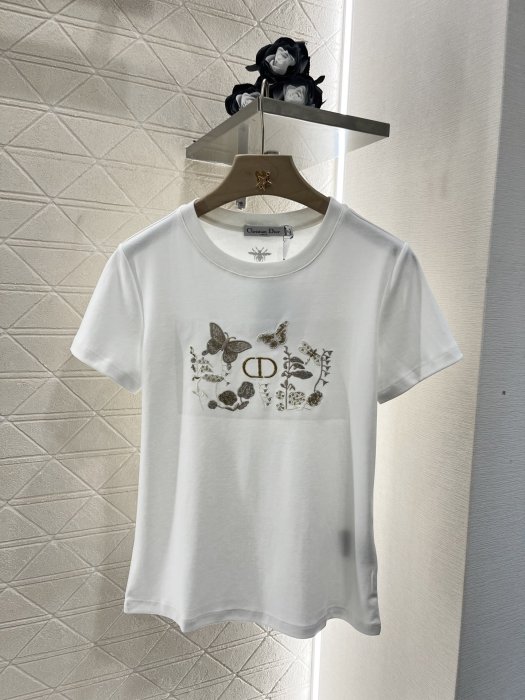 Футболка женская