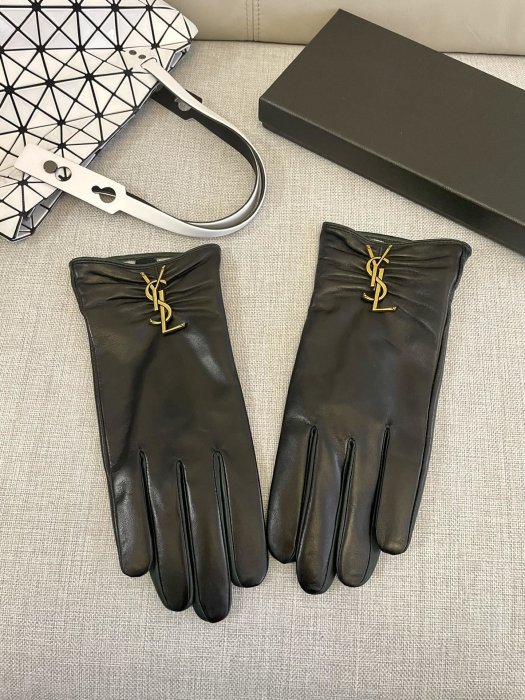 Gloves women's