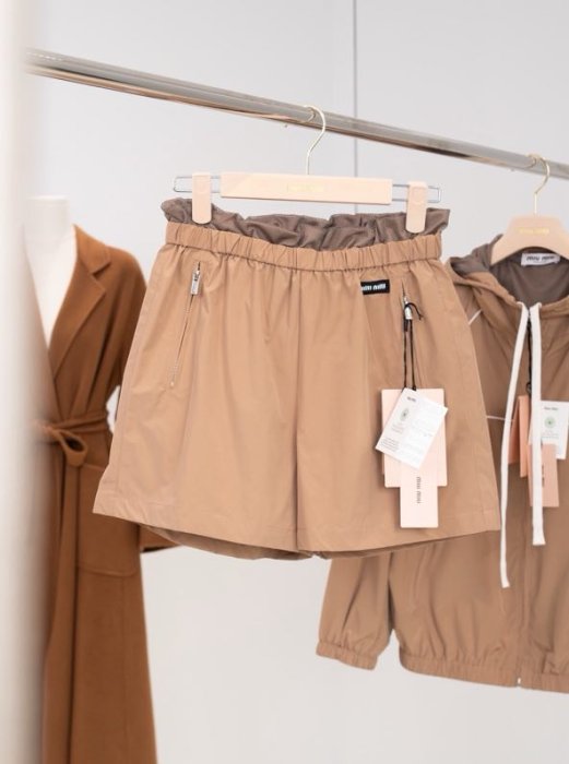 Шорти жіночі