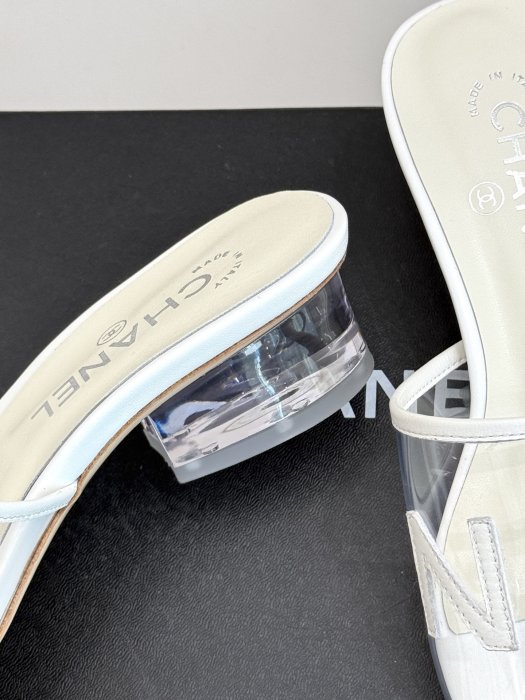 Босоножки фото 6