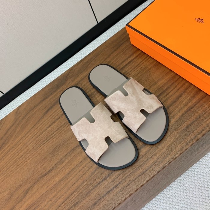 Шлепанцы женские фото 2