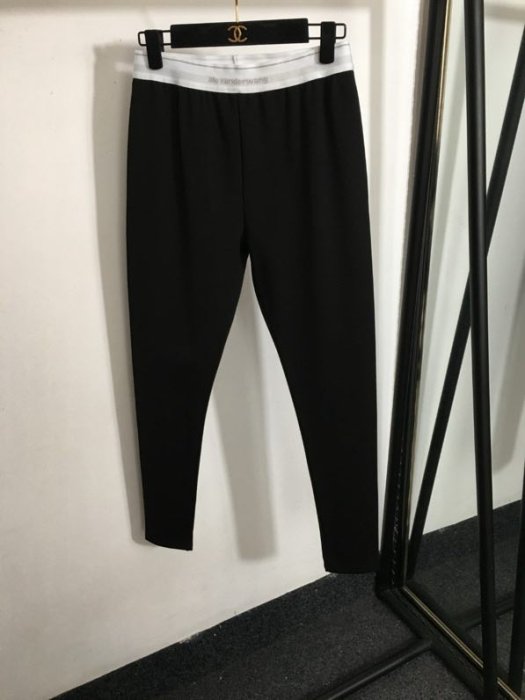 Костюм жіночий фото 3