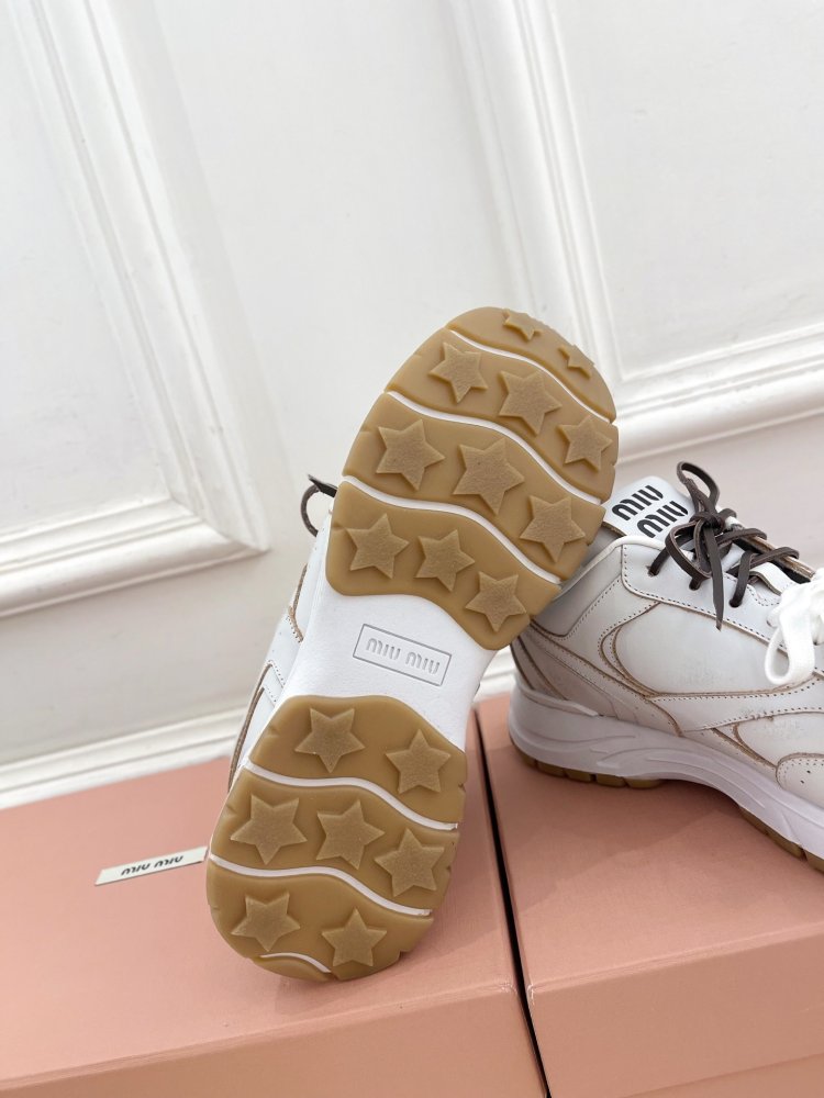 Кроссовки женские фото 9