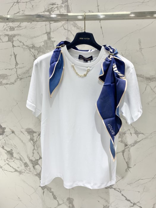 Футболка женская