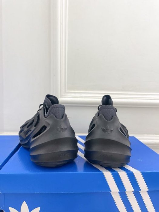 Кроссовки AdiFOM Yeezy Foam Runner фото 9