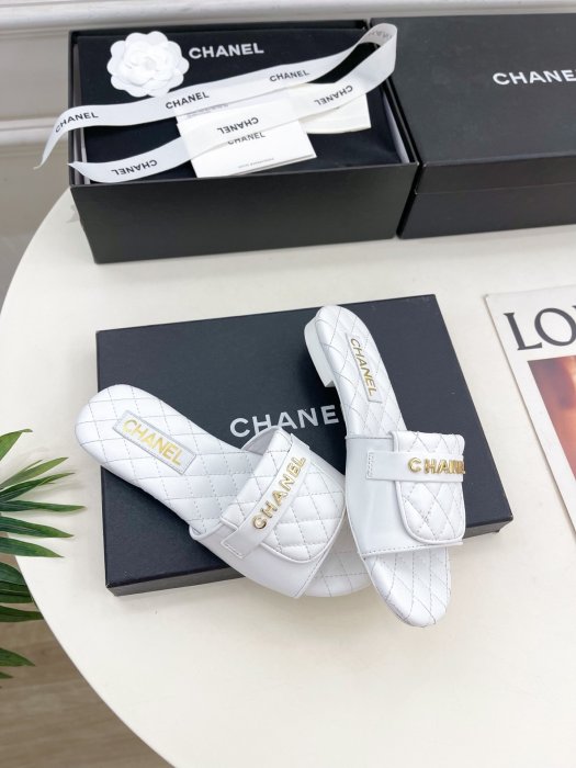 Шлепанцы фото 2