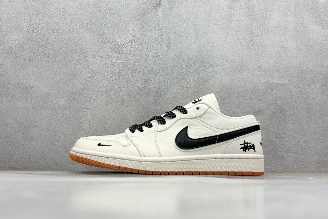 Кроссовки Air Jordan 1 Low AJ1