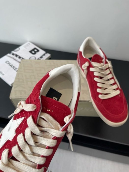 Кроссовки женские фото 6