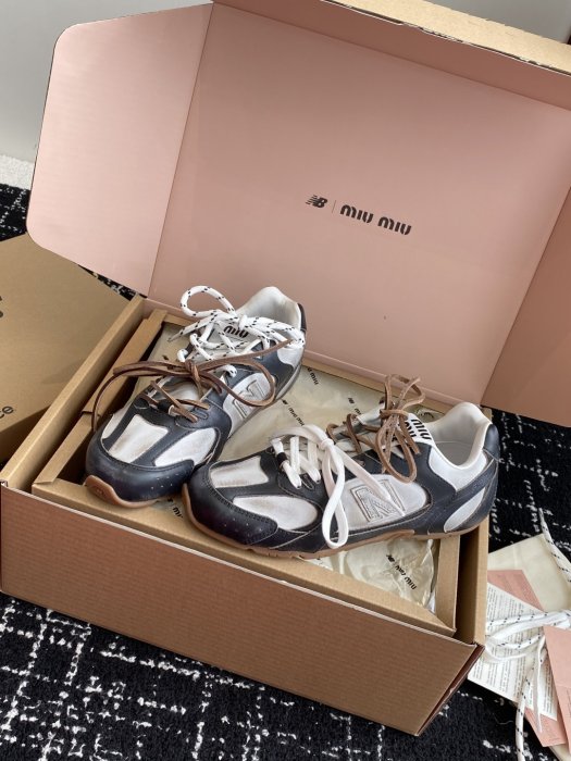 Sneakers MIU MIU x NEW BALANCE 530 фото 3