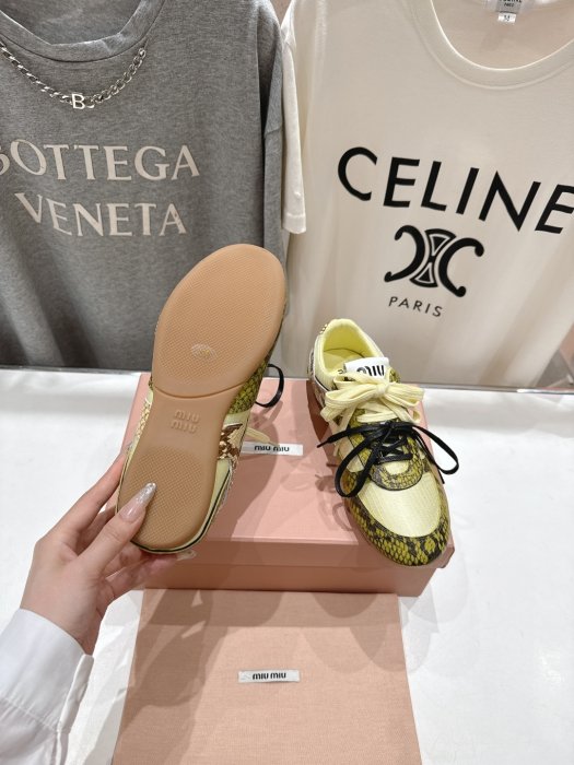 Кроссовки фото 9