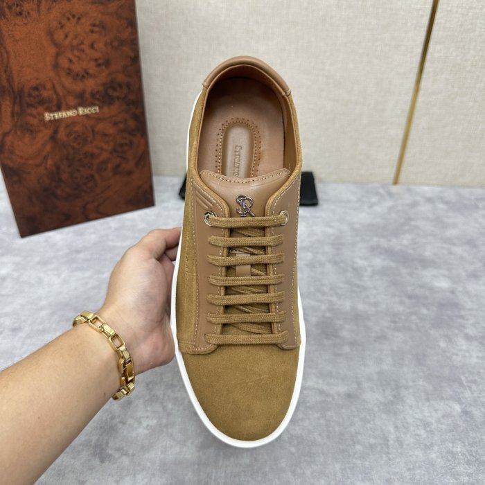 Кросівки фото 5