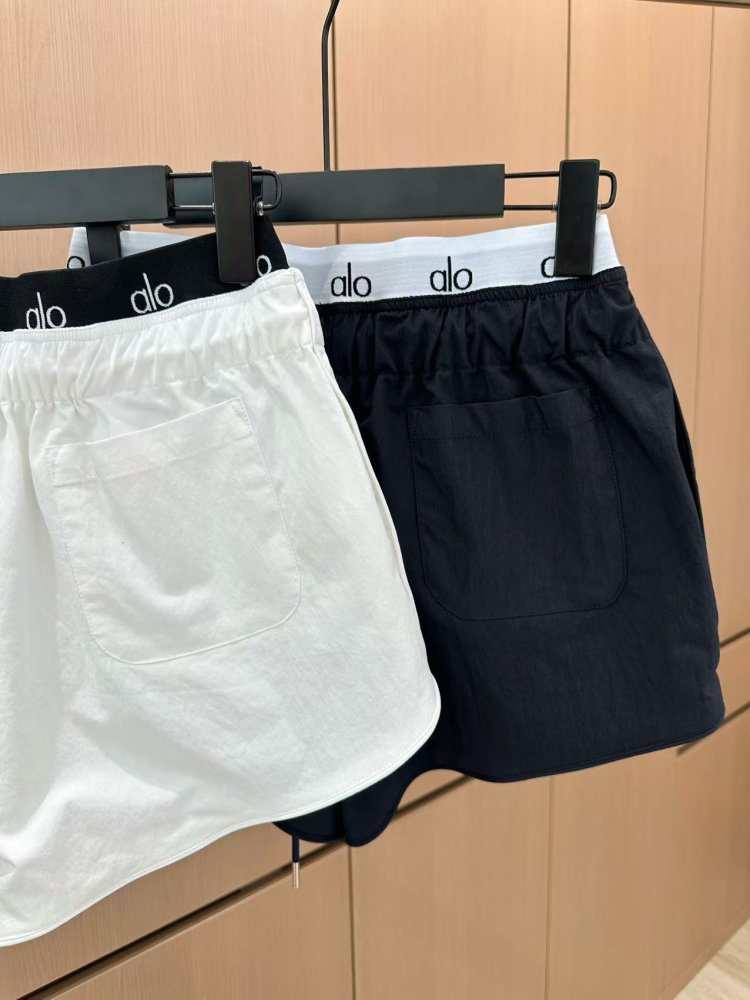 Shorts women's фото 5