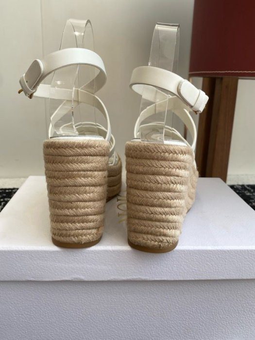 Sandals on platform фото 2