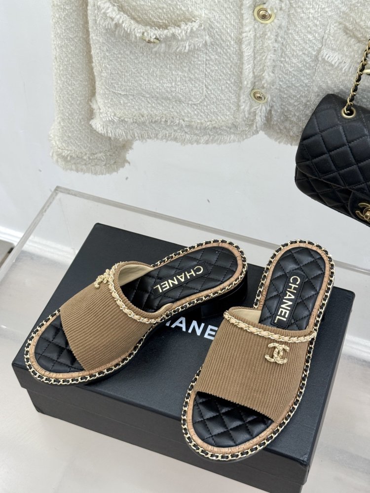 Шльопанці жіночі фото 2