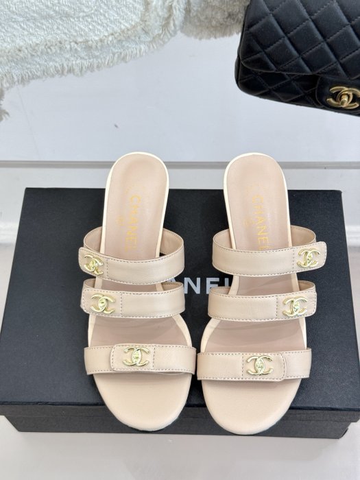 Босоножки фото 4