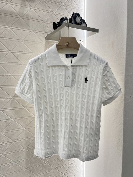 Футболка женская