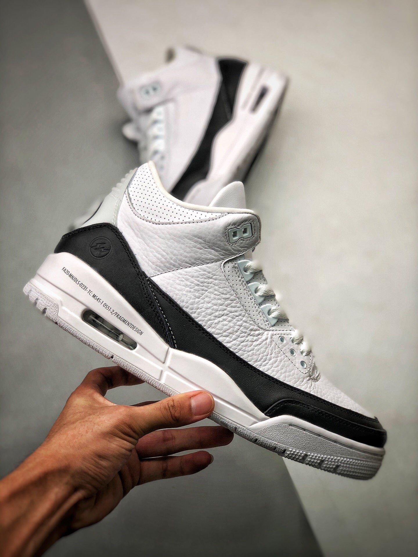 Кроссовки Fragment Design x Air Jordan 3 фото 4