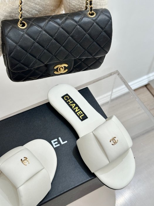 Шлепанцы фото 5